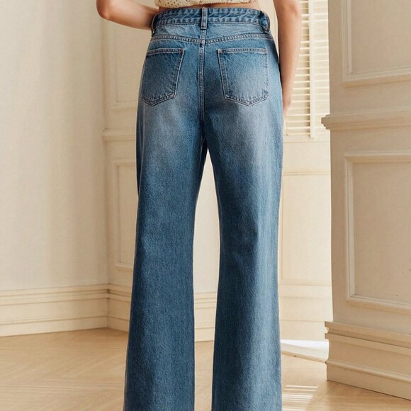 Medium Wash Casual Women's Valentine's Day Floral Embroidered Cowboy Pants - Picture 2 of 6